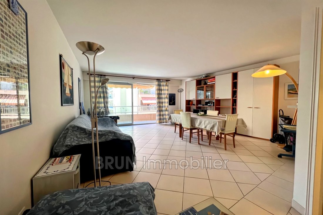 Apartment in Les Cougoulins-Rastines, Antibes, France 4 - 17858629