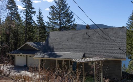 House in Thompson-Nicola P (Rivers And*, British Columbia, Canada 1