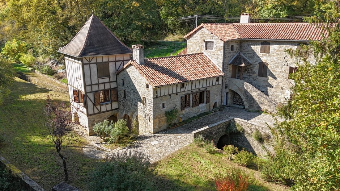 Estate in Caylus, Occitania, France 2 - 17858827