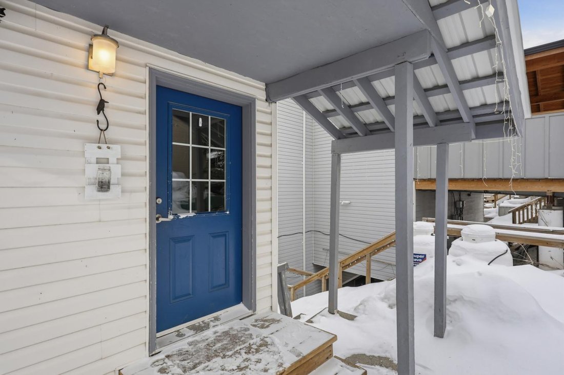 House in Sun Peaks, British Columbia, Canada 4 - 17858821
