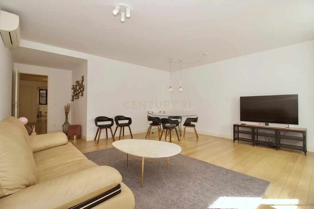 Apartment in Misericordia, Lisbon, Portugal 5 - 15298862