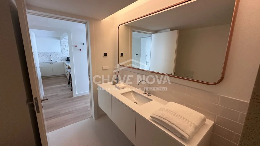 Apartment in Santa Marinha e Sao Pedro da Afurada, Porto District, Portugal 4 - 17858898