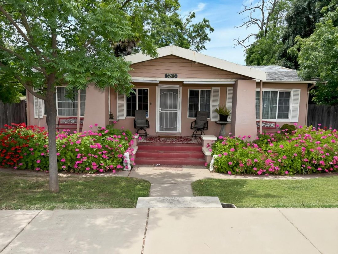 House in Sacramento, California, United States 1 - 17858814