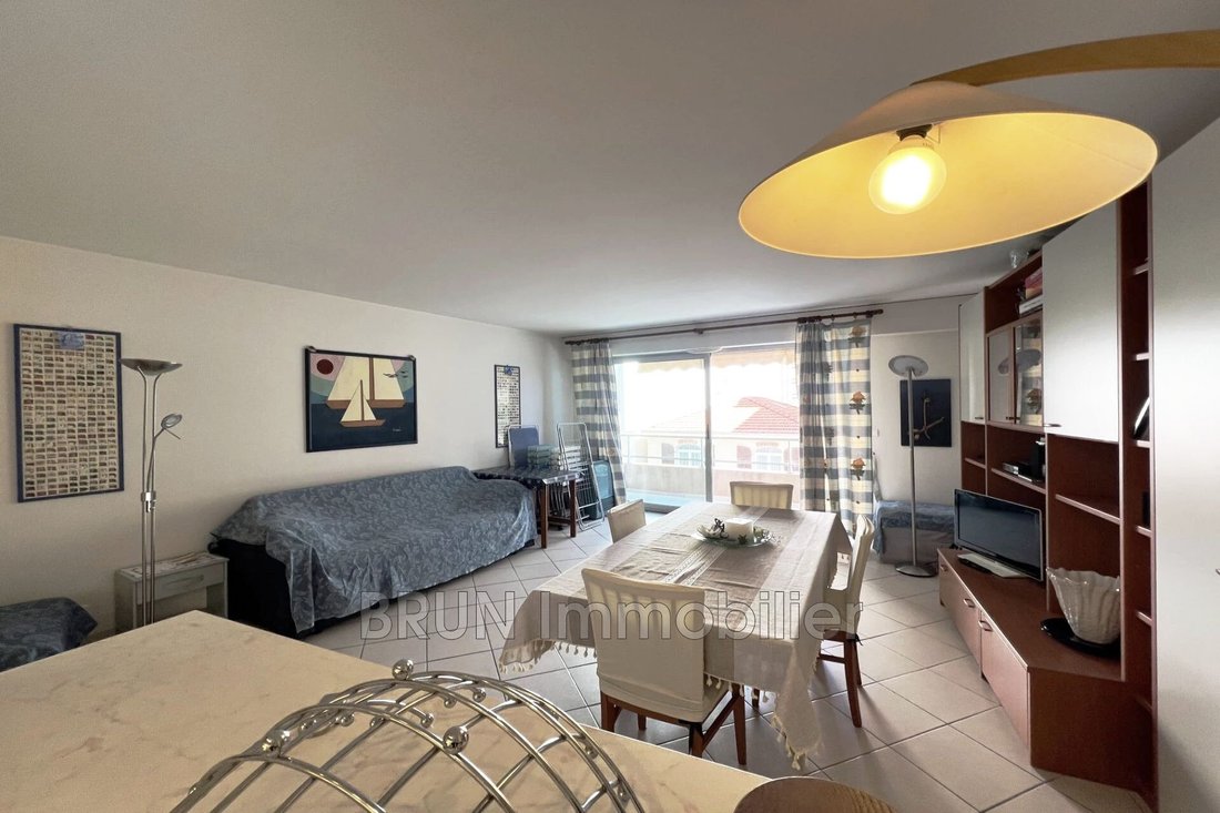 Apartment in Les Cougoulins-Rastines, Antibes, France 1 - 17858629