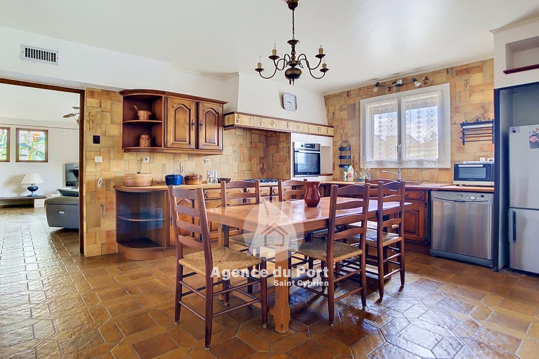 Villa in Saint-Cyprien, Occitania, France 5 - 17858639