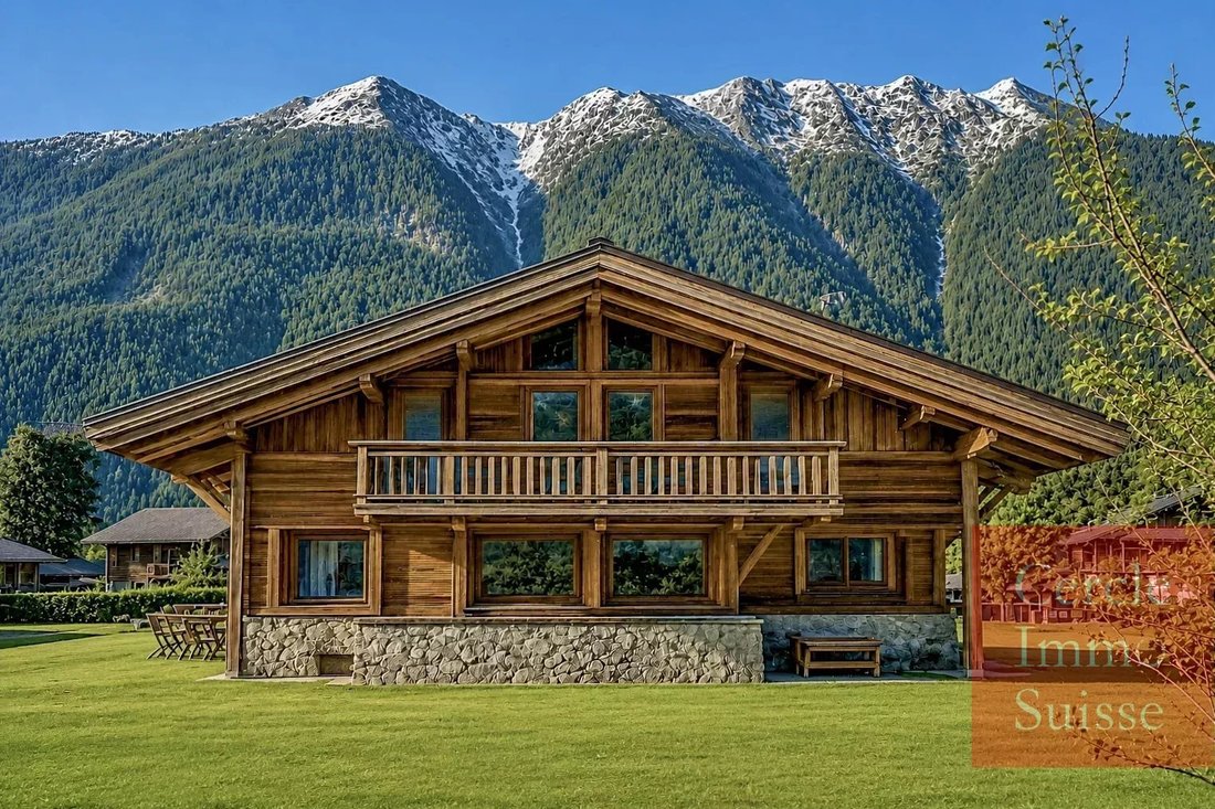 Chalet in Chamonix-Mont-Blanc, Auvergne-Rhône-Alpes, France 1 - 16766459