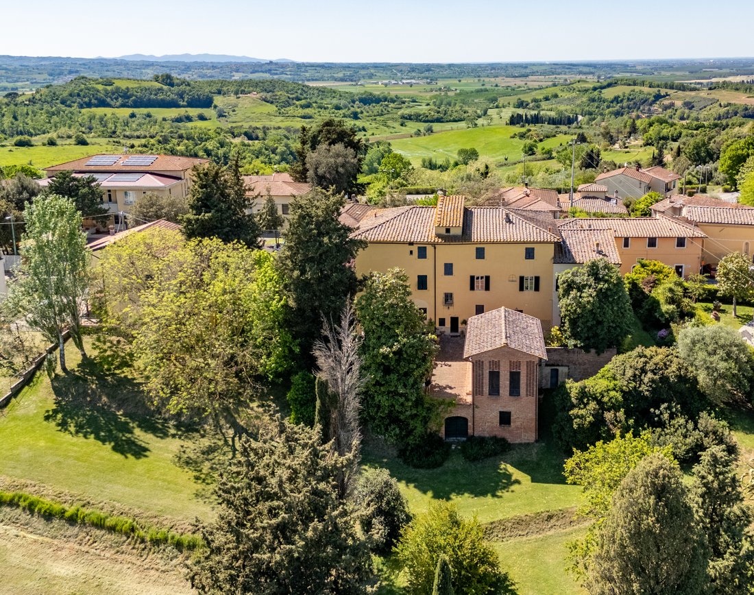 Villa in Palaia, Tuscany, Italy 1 - 17859371