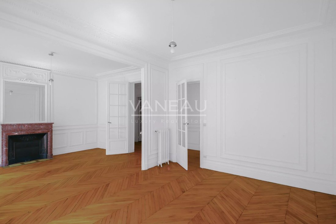 Apartment in Auteuil Sud, Paris 16e Arrondissement, Paris 5 - 17859070
