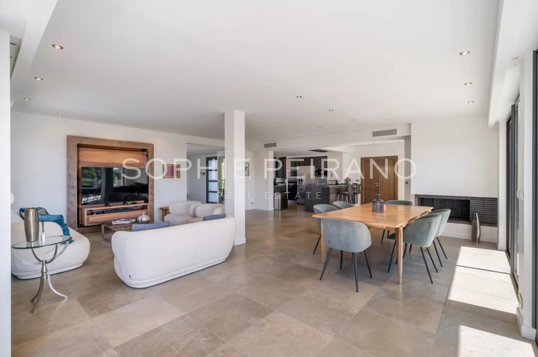 Villa in Cannes, Provence-Alpes-Côte d'Azur, France 5 - 17859107