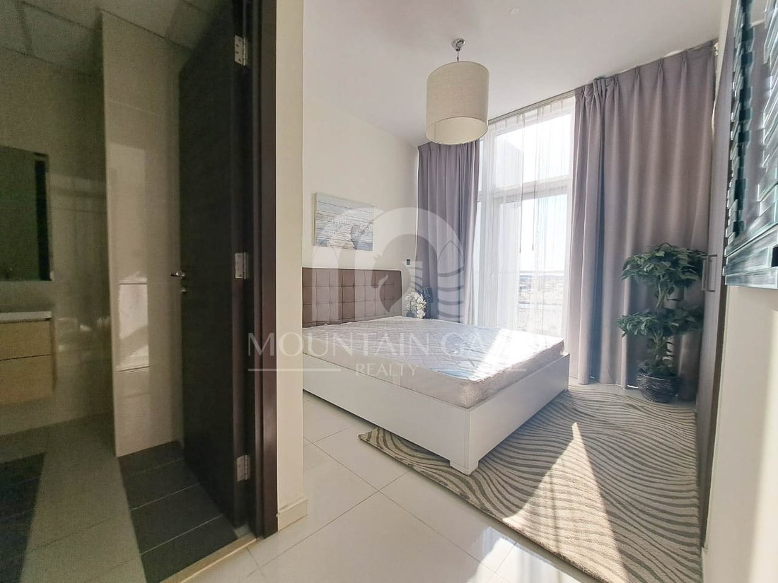 Townhouse in Damac Hills 2, Dubai, United Arab Emirates 4 - 17859098