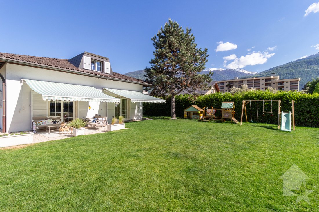 Villa in Conthey, Valais, Switzerland 3 - 17859113