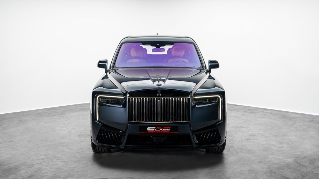 Suv in Dubai, United Arab Emirates 3 - 17859204
