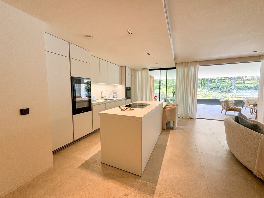 Apartment in Sotogrande, San Roque, Andalusia 4 - 17860206