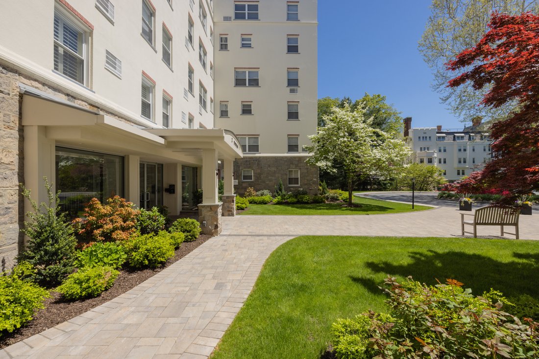 Co Op in Bronxville, New York, United States 3 - 17860201