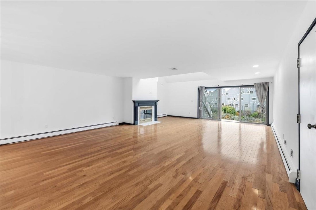 Condo in North Bergen, New Jersey, United States 4 - 17859694