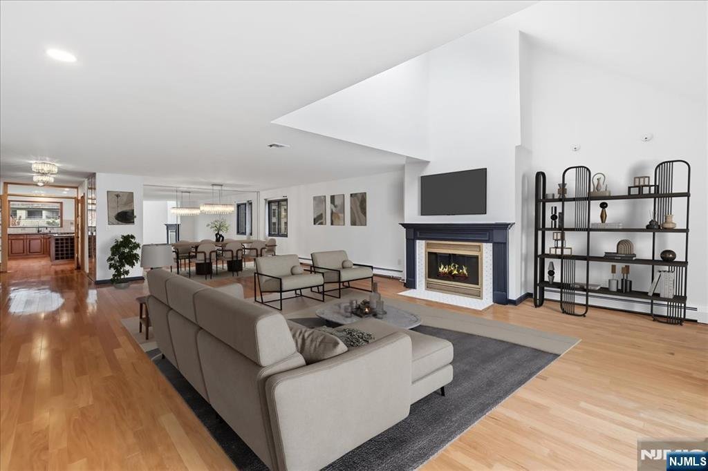 Condo in North Bergen, New Jersey, United States 3 - 17859727