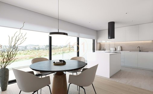 Villa in Gondomar (Sao Cosme), Valbom e Jovim, Porto District, Portugal 1