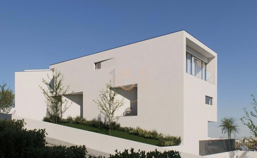 Villa in Gondomar (Sao Cosme), Valbom e Jovim, Porto District, Portugal 1