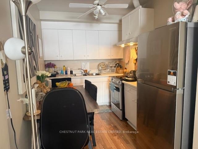 Toronto, Ontario, Canada 5 - 17859395