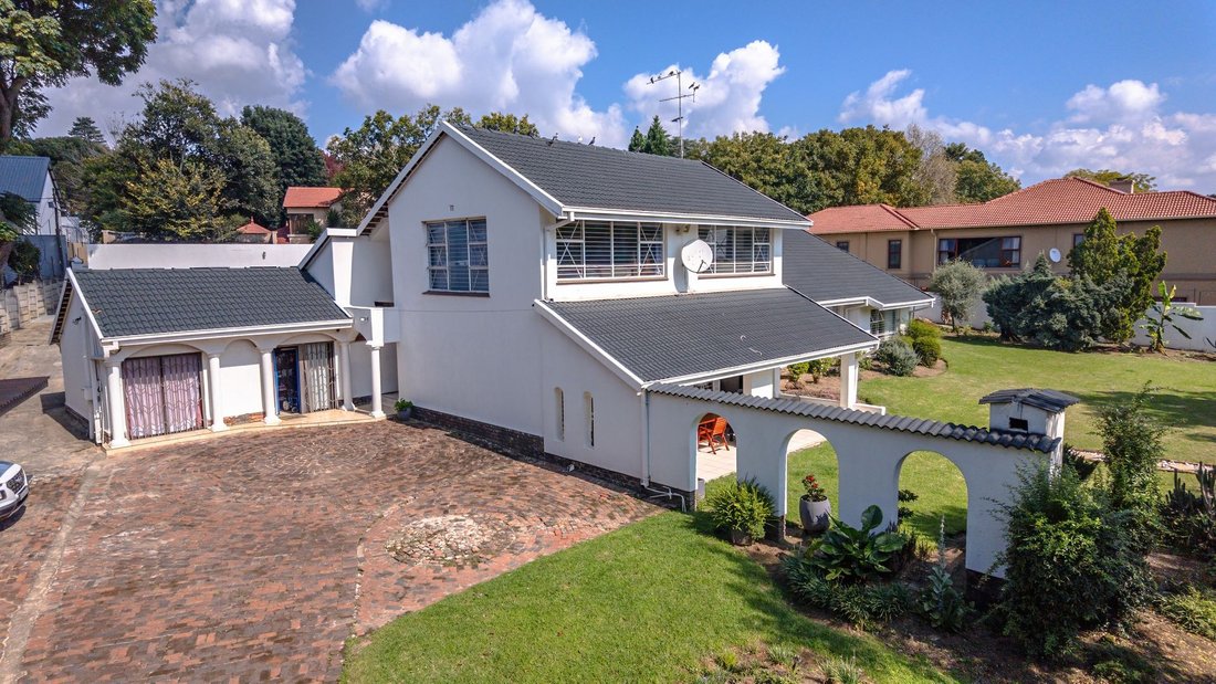 Maison à Benmore Gardens, Gauteng, Afrique du Sud 2 - 17860148