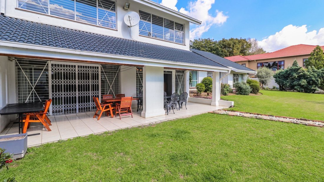 Maison à Benmore Gardens, Gauteng, Afrique du Sud 3 - 17860148