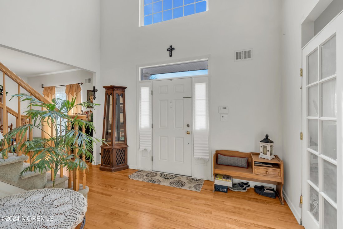 House in Monroe Township, New Jersey, United States 3 - 17859807