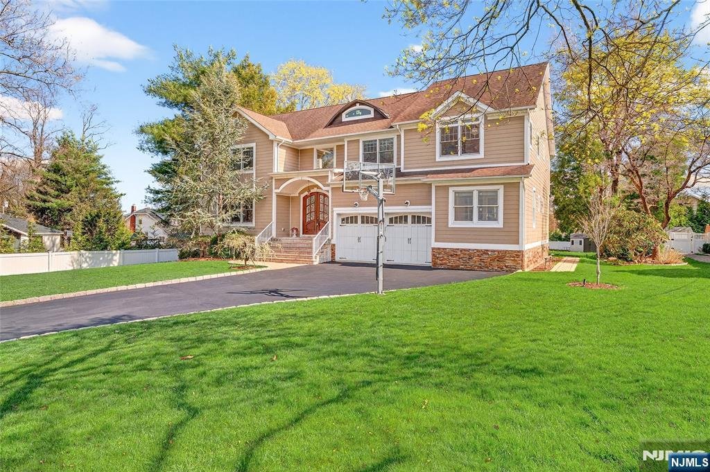 House in Glen Rock, New Jersey, United States 2 - 17859848