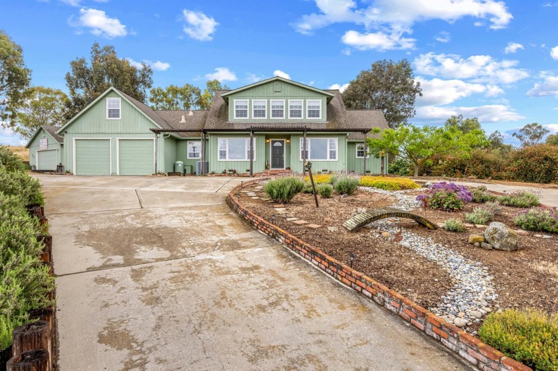 House in Gilroy, California, United States 4 - 17860184