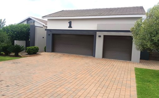Country House in Olifantsfontein, Gauteng, South Africa 1