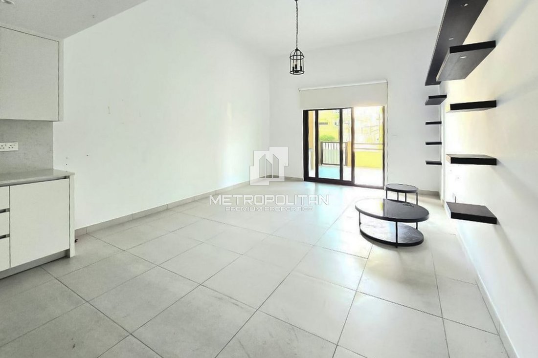 Apartment in Umm Suqeim, Dubai, United Arab Emirates 5 - 17845223