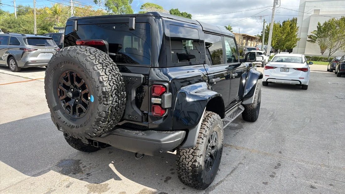 Suv in Naples, FL, United States 5 - 17860099