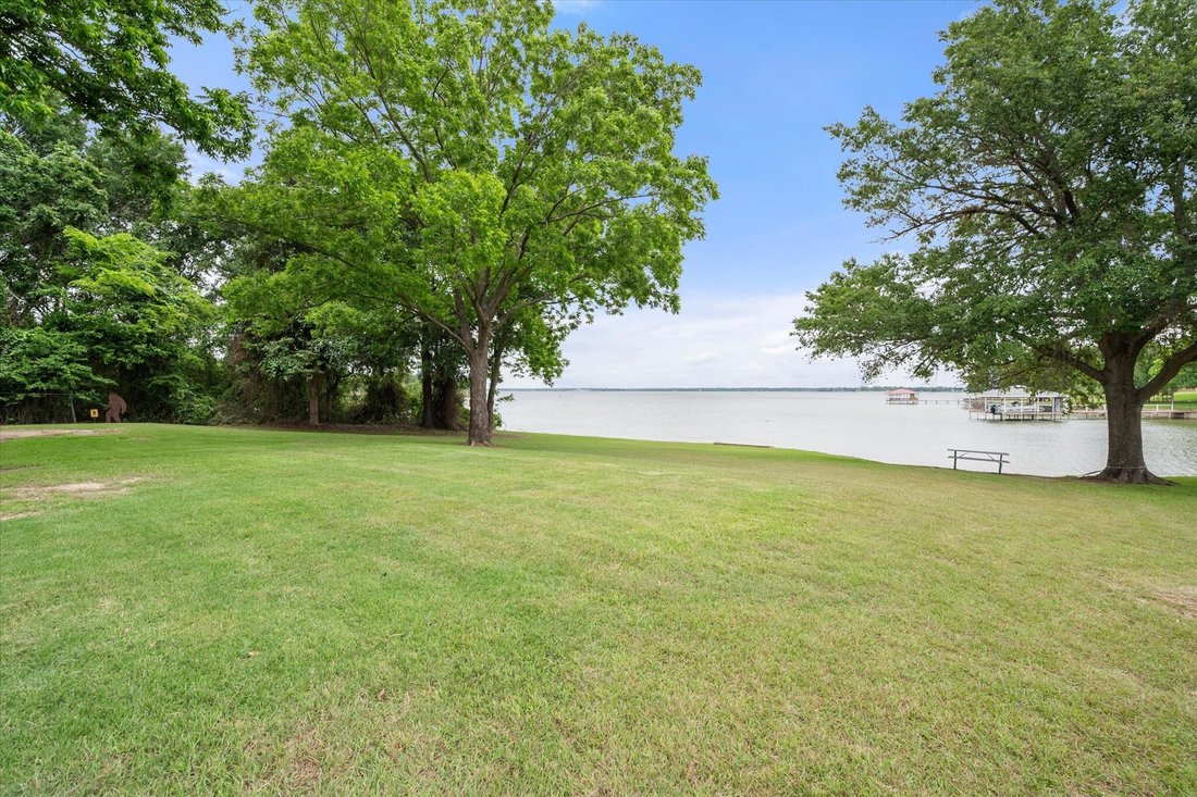 House in Corsicana, Texas, United States 3 - 17859885