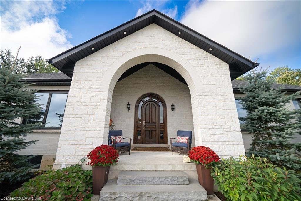 House in Brant, Ontario, Canada 4 - 17859775