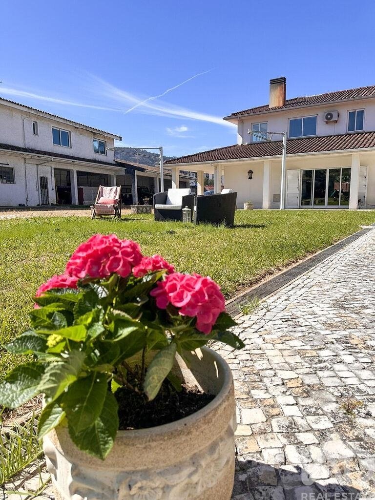 Townhouse in Lousa e Vilarinho, Coimbra District, Portugal 1 - 17859971