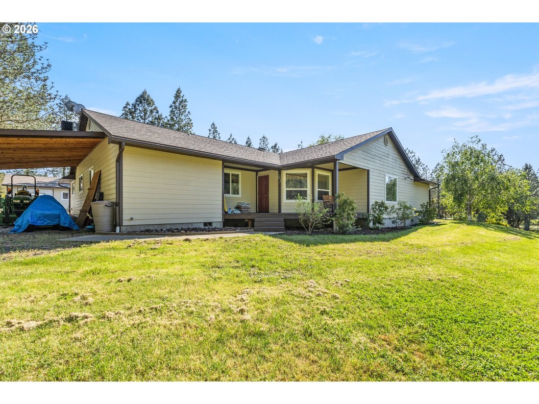 House in Roseburg, Oregon, United States 4 - 17859839