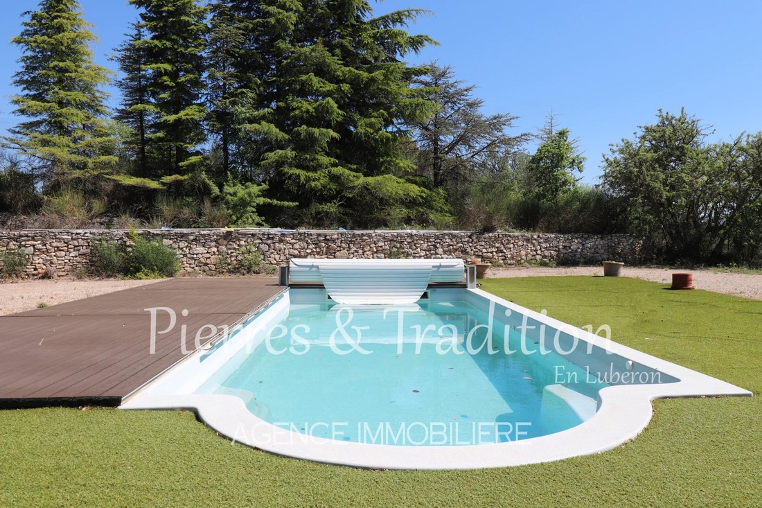 Estate in Reillanne, Provence-Alpes-Côte d'Azur, France 3 - 17859172