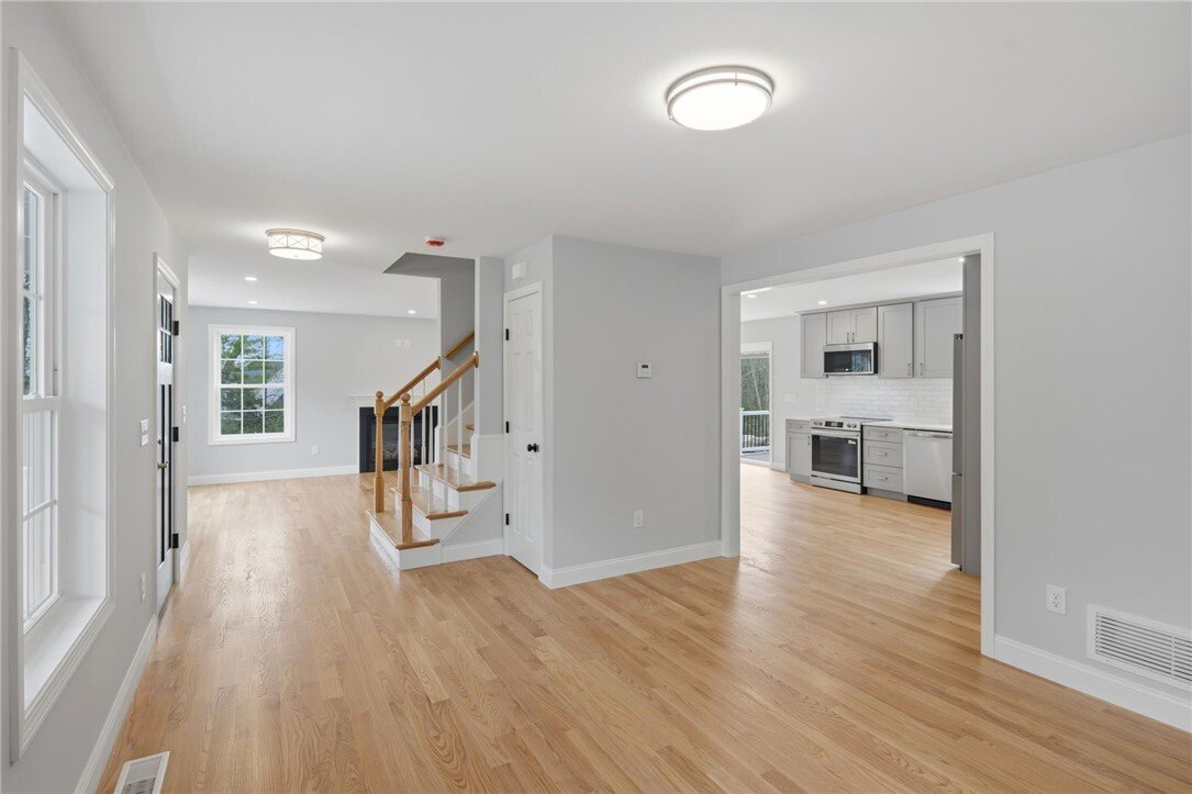 House in Hopkinton, Rhode Island, United States 4 - 17859474