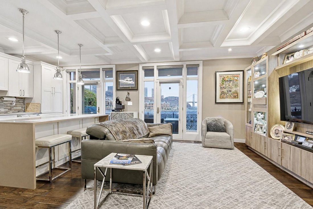 Townhouse in Edgewater, New Jersey, United States 4 - 17859619