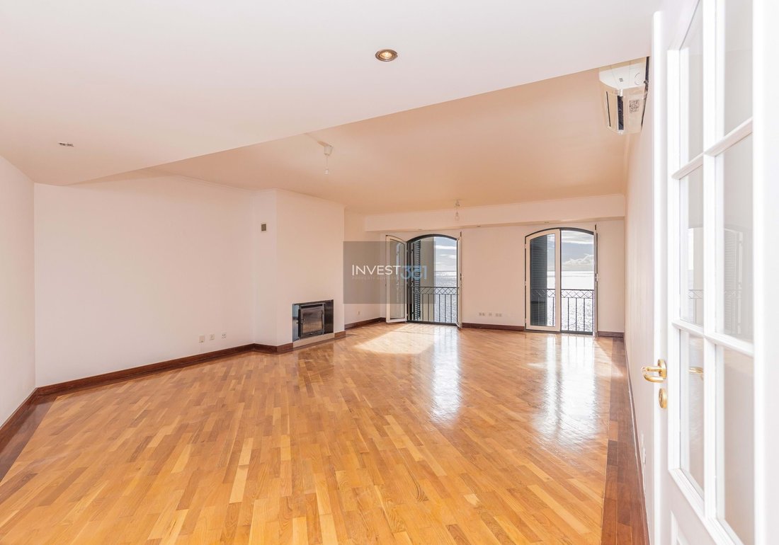 Apartment in Carcavelos e Parede, Lisbon, Portugal 2 - 17860211