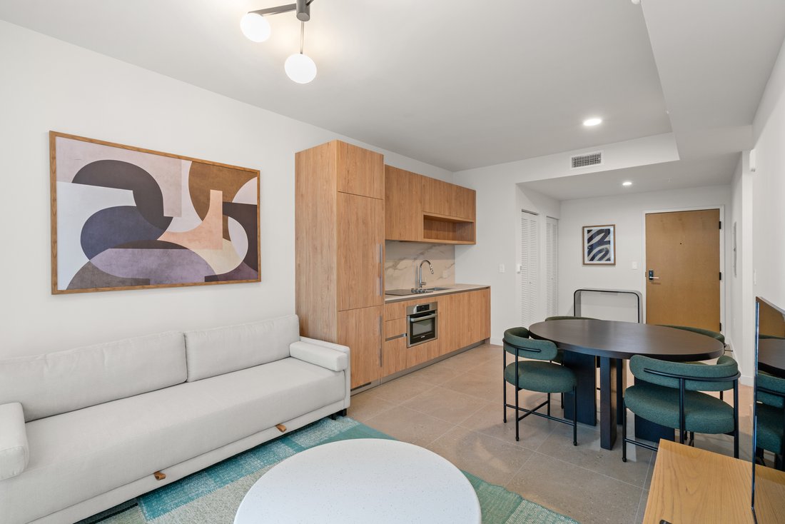 Condo in Miami, Florida, United States 4 - 17860180