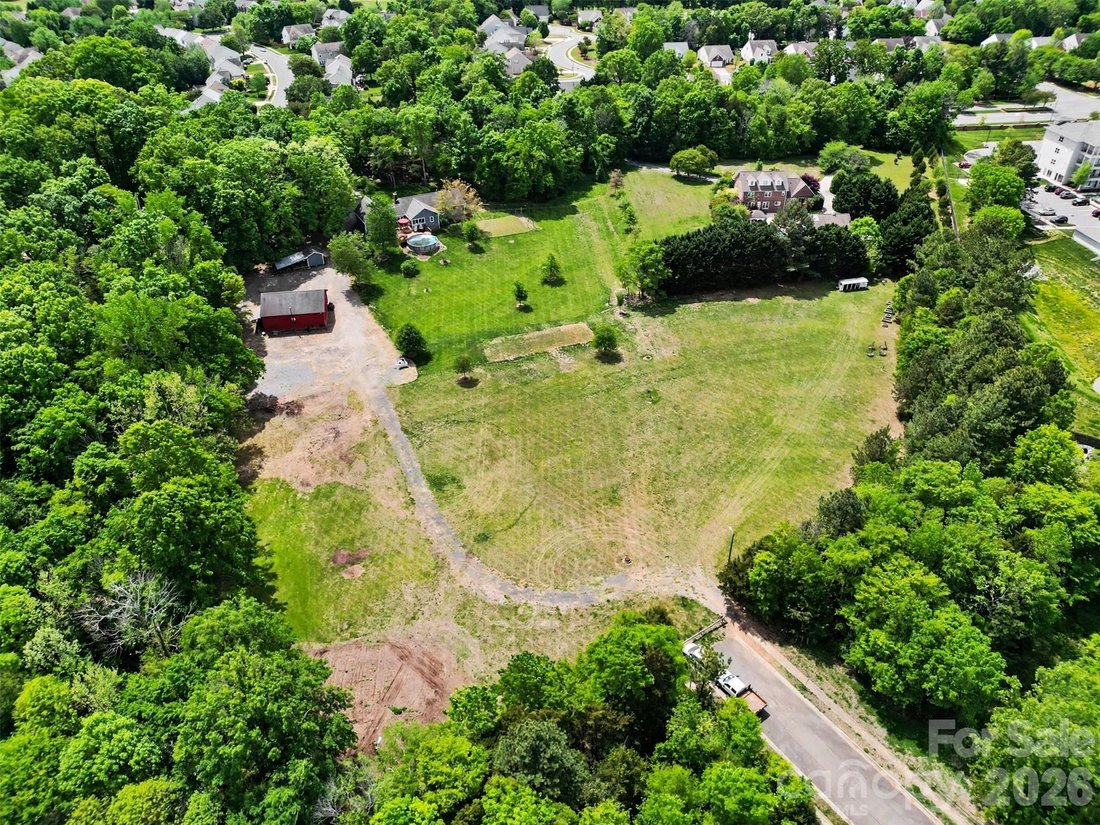 Land in Charlotte, North Carolina, United States 3 - 17859690