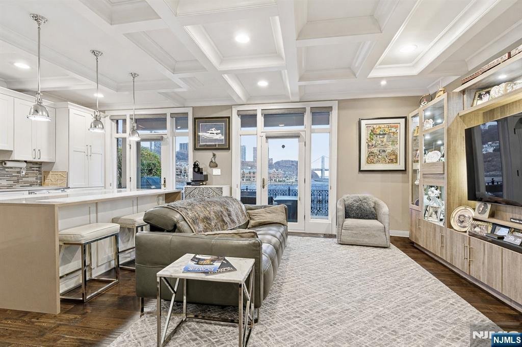Townhouse in Edgewater, New Jersey, United States 4 - 17859547