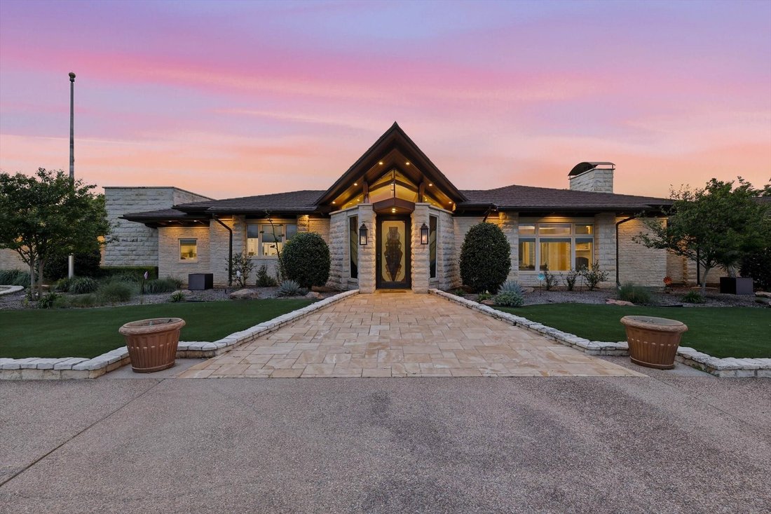 House in Denton, Texas, United States 2 - 17859561