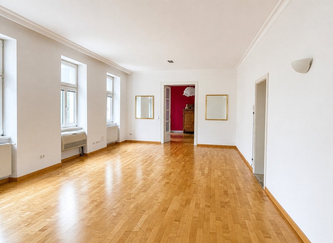 Vienna, Wien, Austria 2 - 17030457