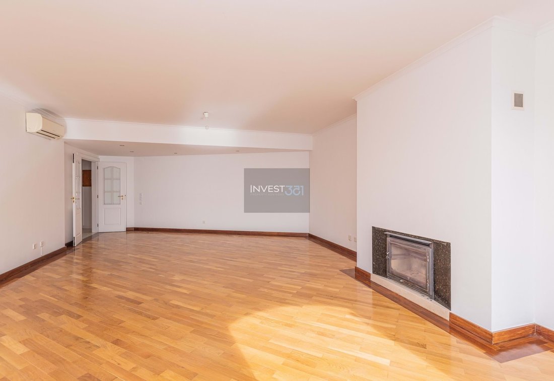 Apartment in Carcavelos e Parede, Lisbon, Portugal 5 - 17860211
