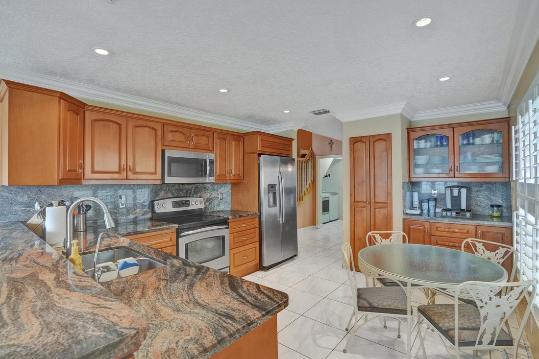 House in Miramar, Florida, United States 3 - 17859792