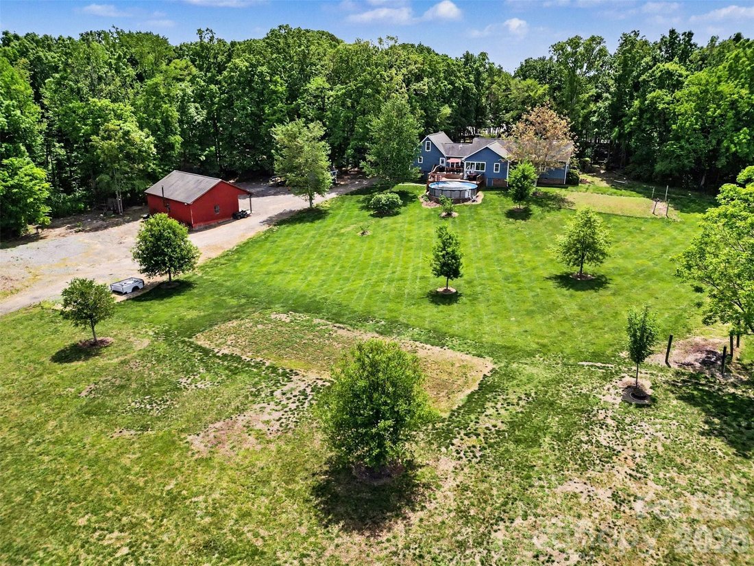 Land in Charlotte, North Carolina, United States 1 - 17859690
