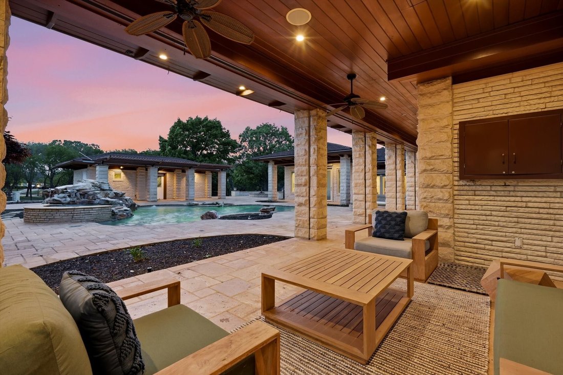 House in Denton, Texas, United States 3 - 17859561