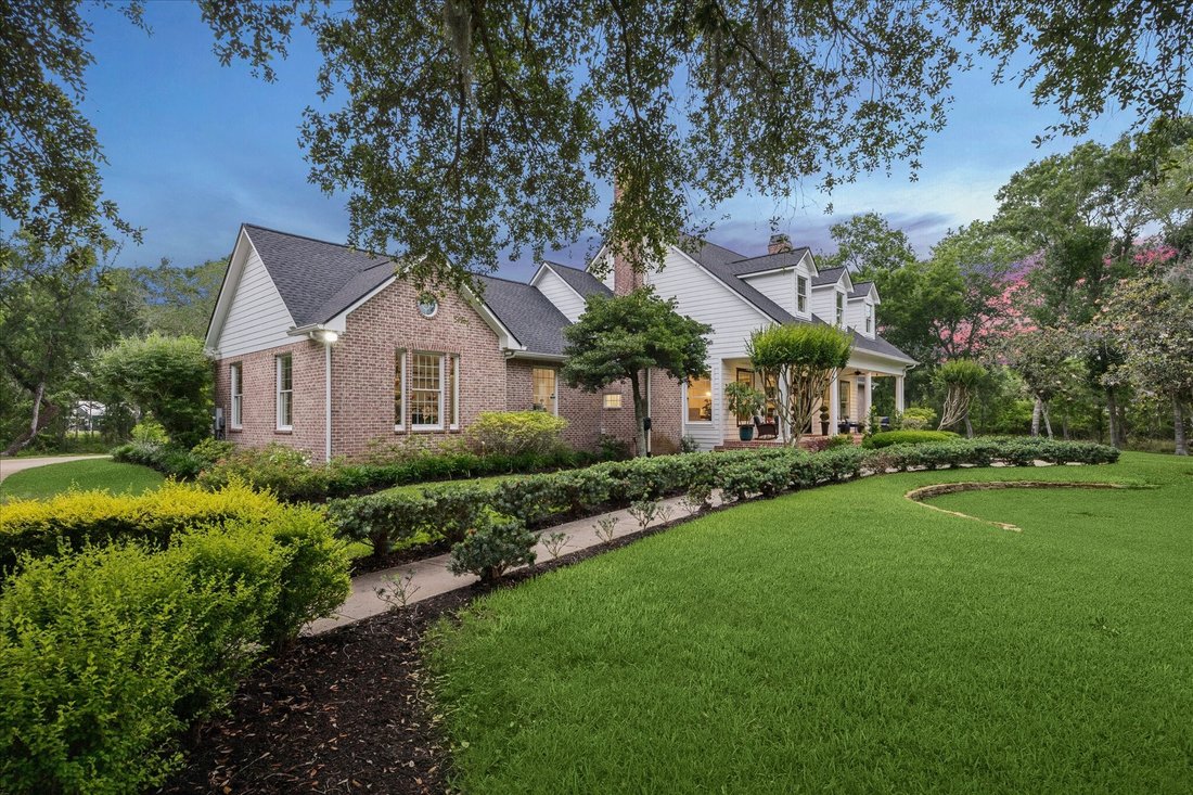 House in Rosharon, Texas, United States 5 - 17859786