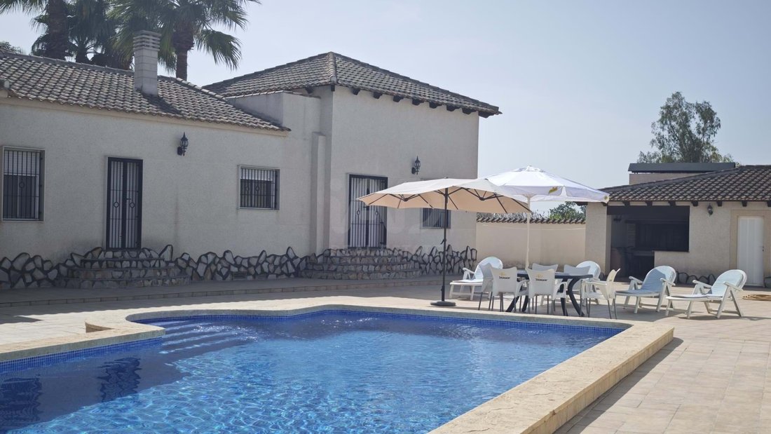 Townhouse in Catral, Valencian Community, Spain 1 - 16336009